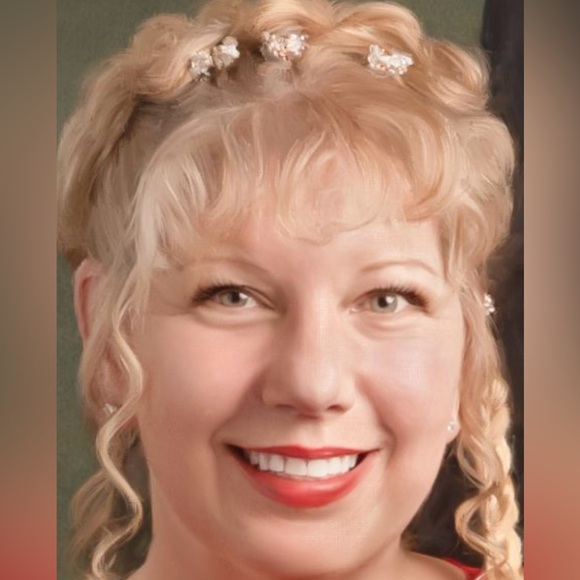 Meet your Posher, Roxanne - Picture 3 of 3